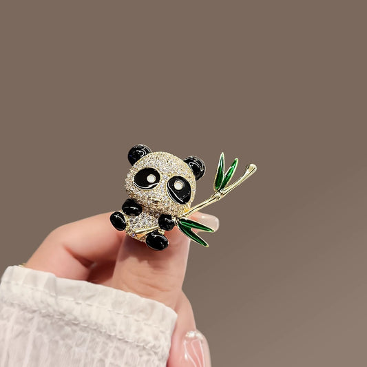 Broche de panda con bambú - Pin esmaltado bonito